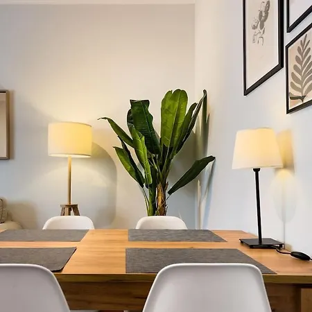 Olaias 2bed Near Metro Apartment *