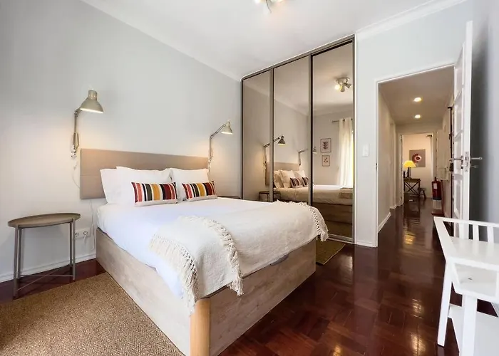 Olaias 2bed Near Metro Apartment Lissabon
