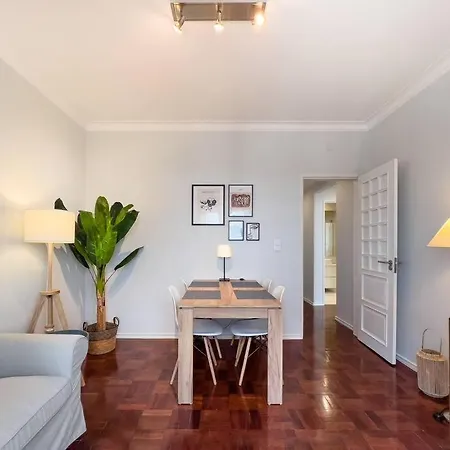 Olaias 2bed Near Metro Apartamento