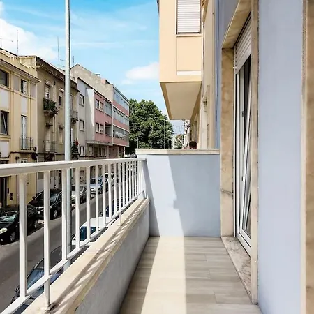 Olaias 2bed Near Metro