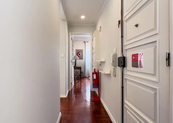 Olaias 2bed Near Metro Apartamento