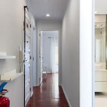 Olaias 2bed Near Metro *